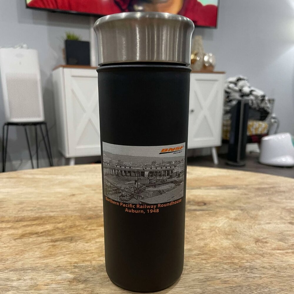 New: BNSF Tumbler with Lid 16 oz